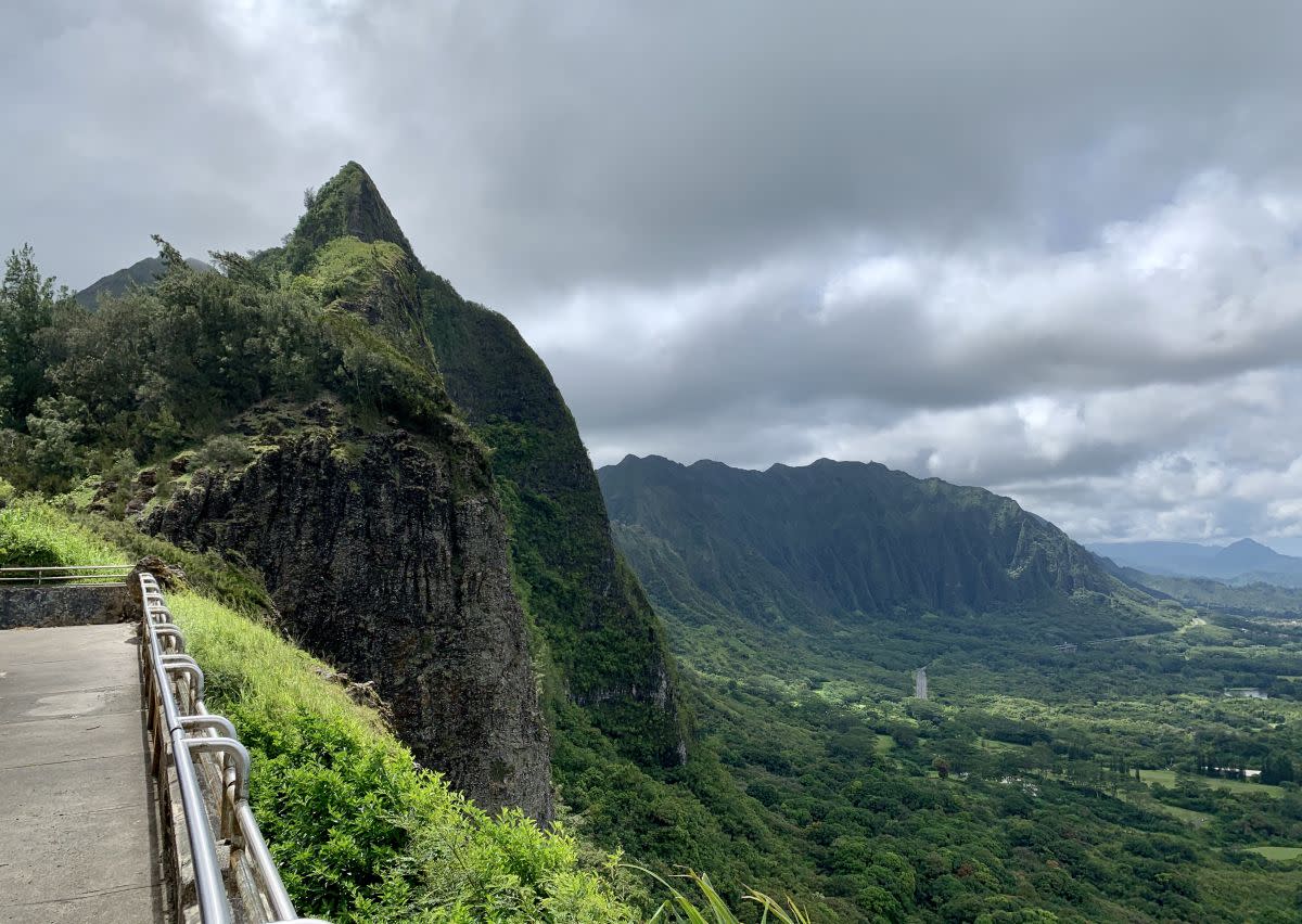 Nu'uanu Pali Lookout: History, Views, and Why It's More Than a Photo Stop